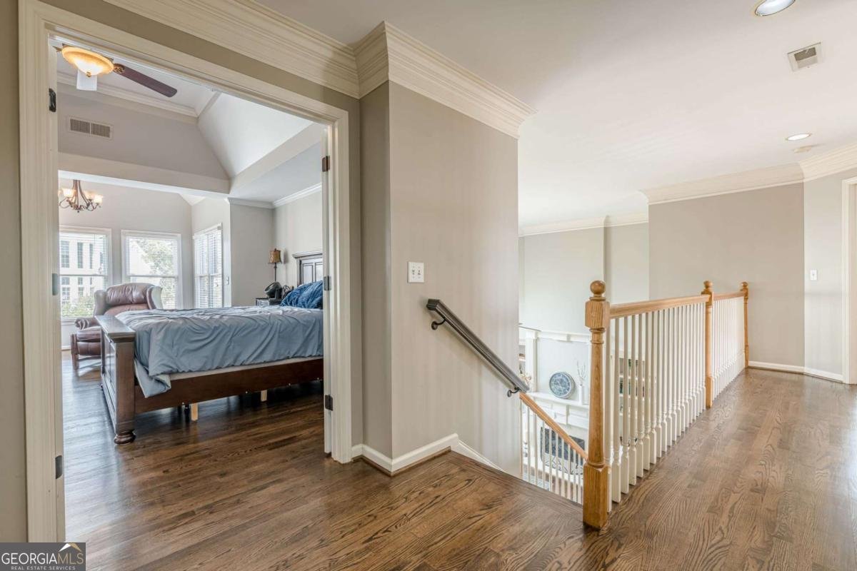 5825 LAUREL OAK Drive Suwanee - 55