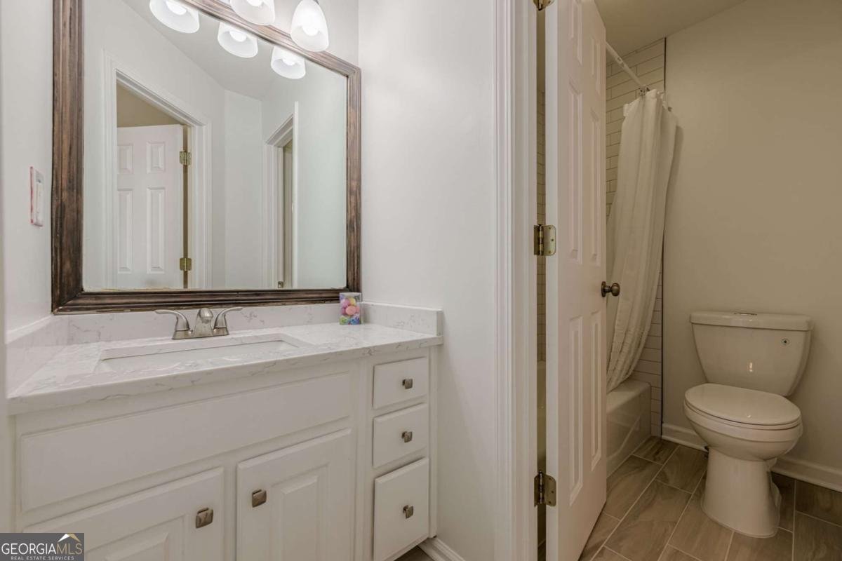 5825 LAUREL OAK Drive Suwanee - 63