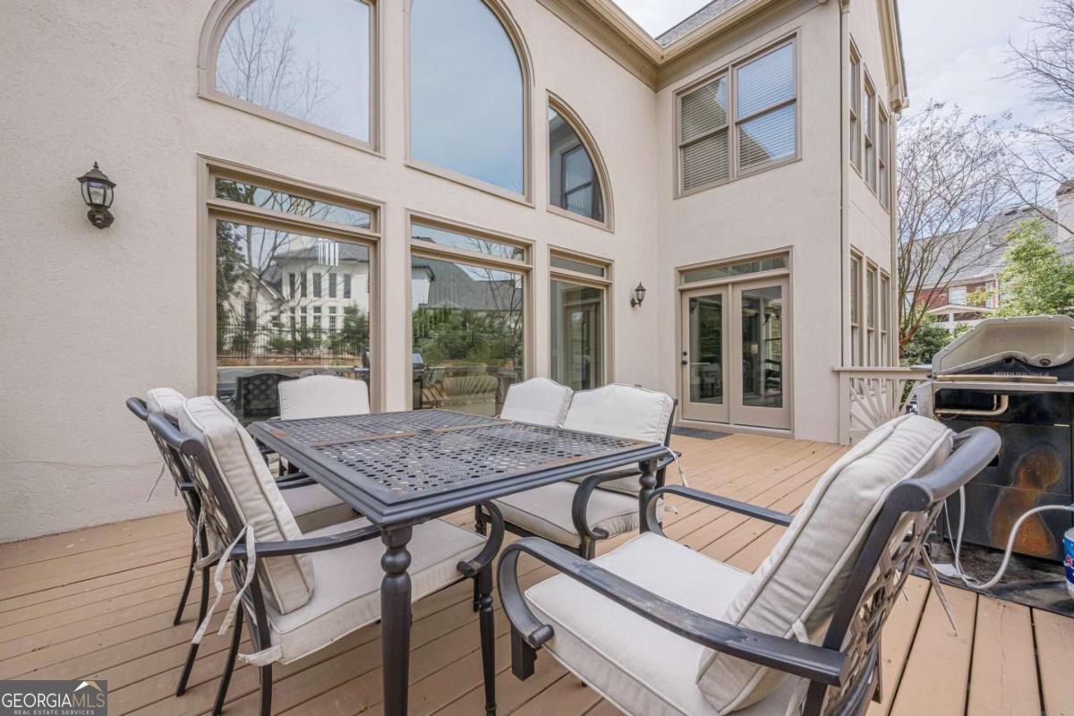 5825 LAUREL OAK Drive Suwanee - 67