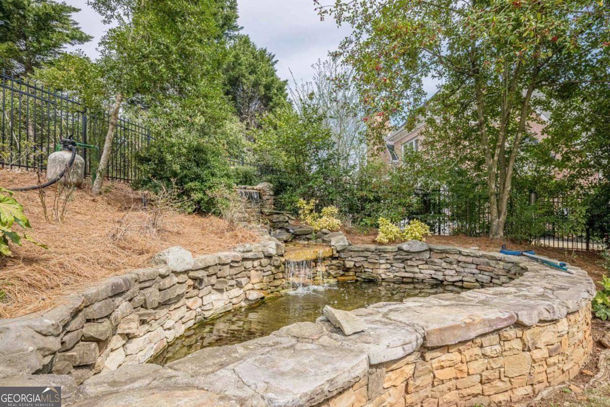5825 LAUREL OAK Drive Suwanee - 79