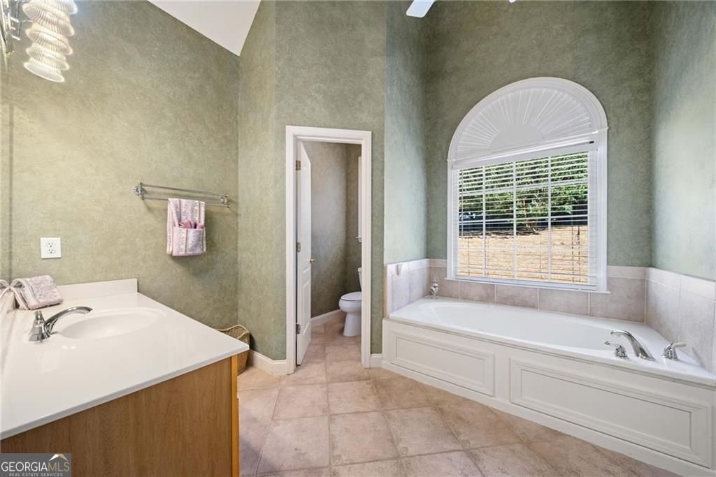 2528 Picket Fence Lane Snellville - 15