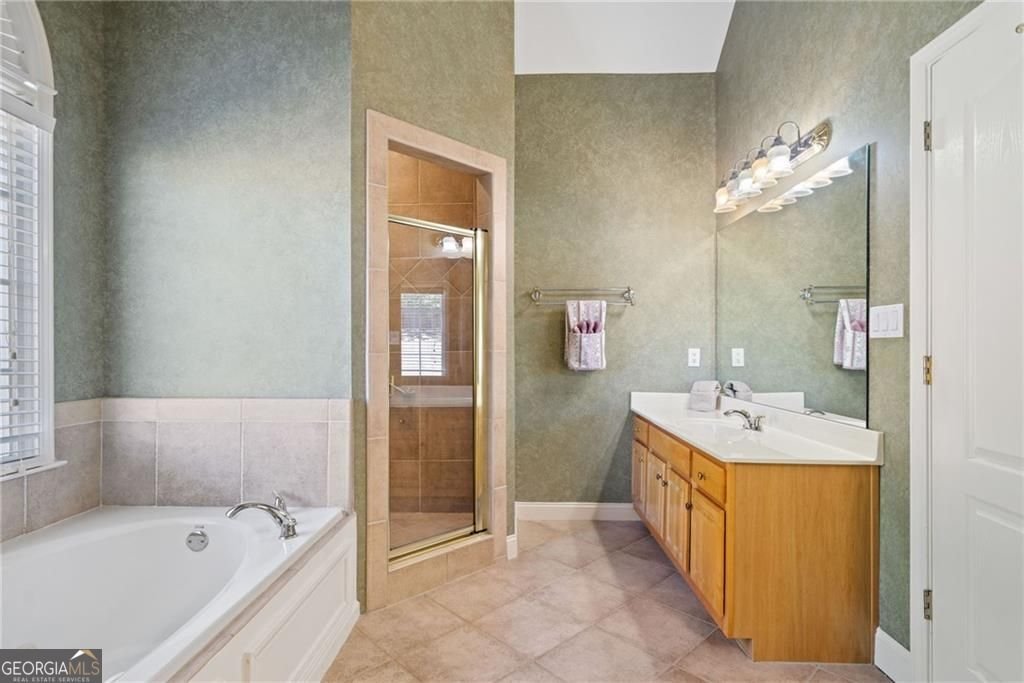 2528 Picket Fence Lane Snellville - 16