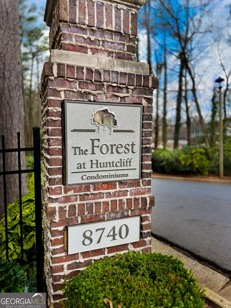 8740 Roswell Road Atlanta - 19