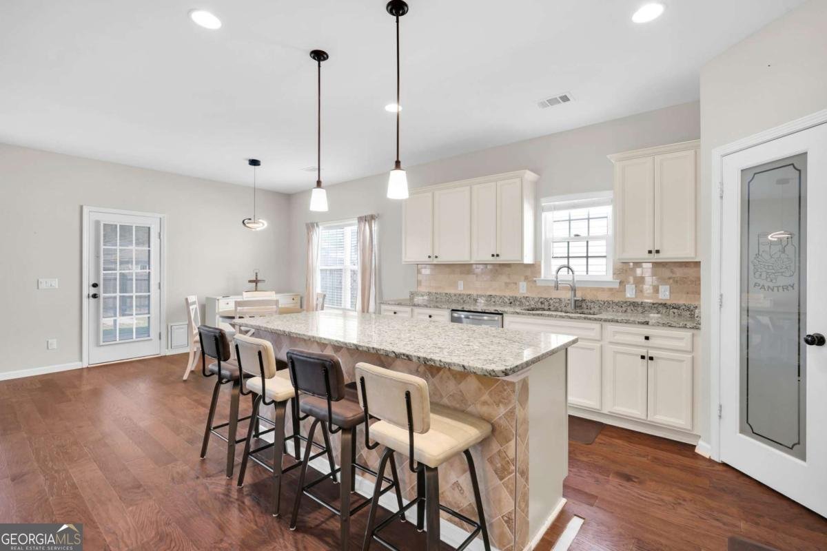 136 Spoonbill Circle Savannah - 15