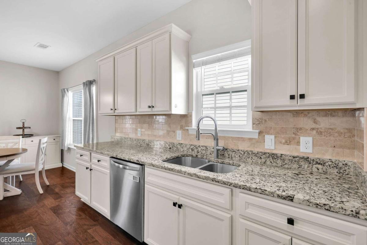 136 Spoonbill Circle Savannah - 16