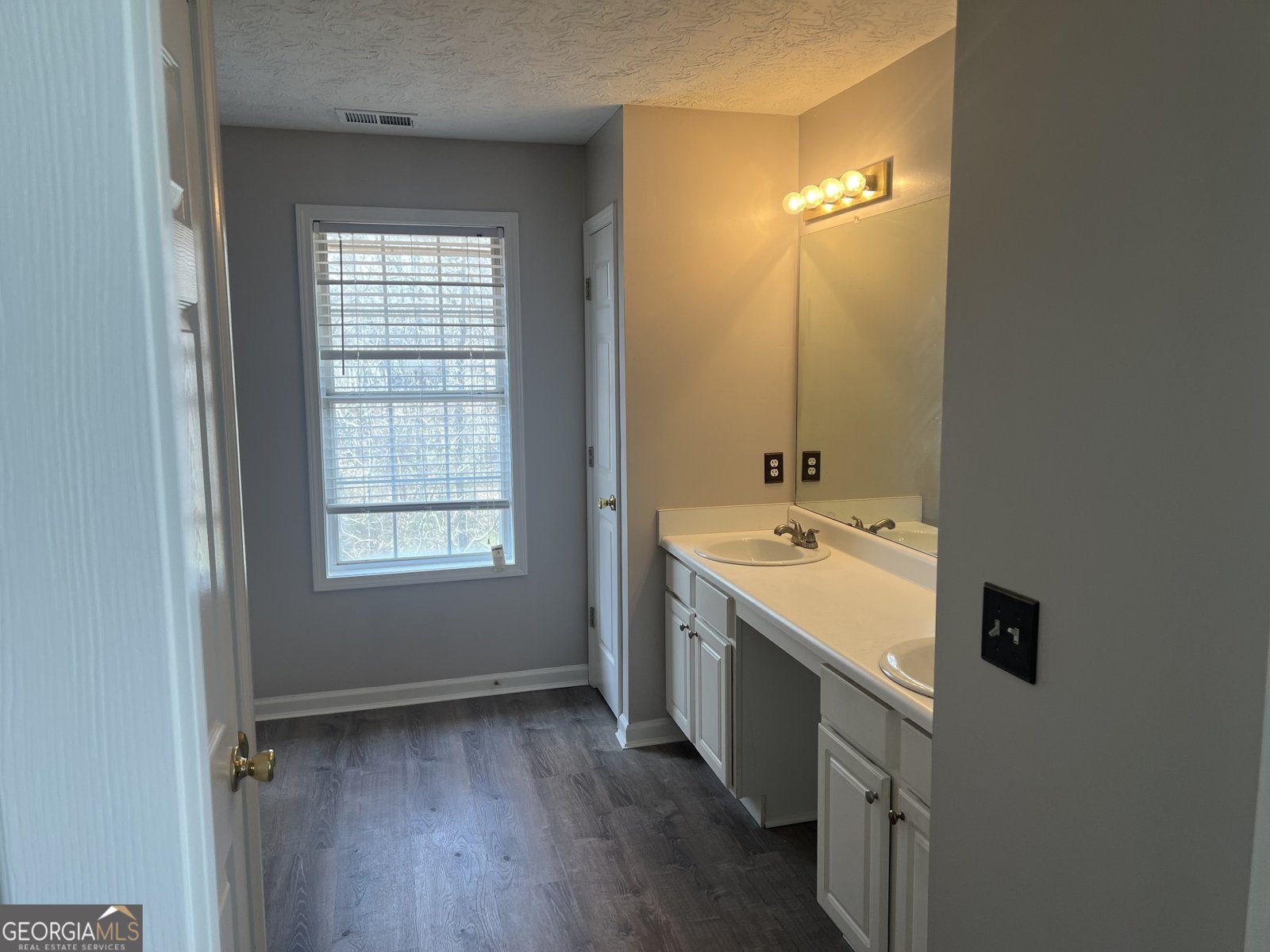 11 Carriage Lake Drive Stockbridge - 14