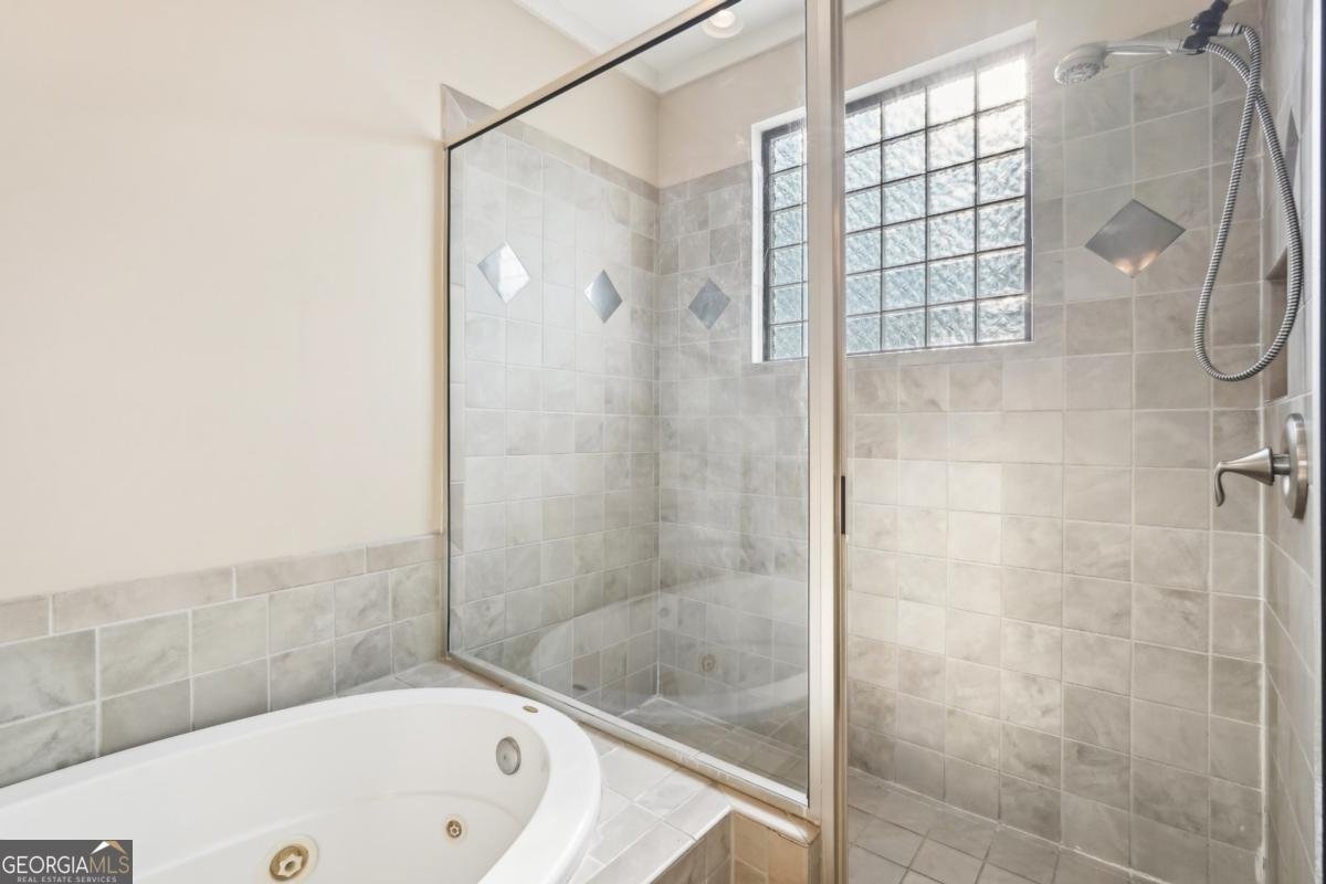 1199 Huff Road Atlanta - 29