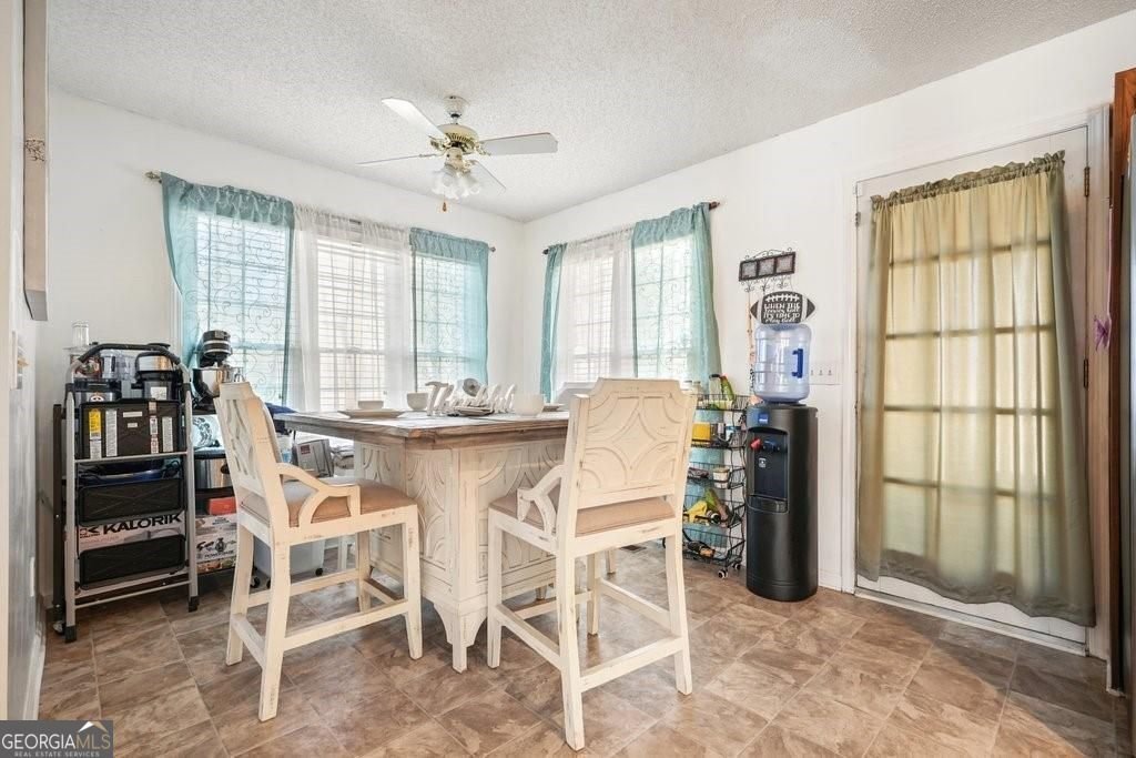 582 Black Forest Run Douglasville - 17