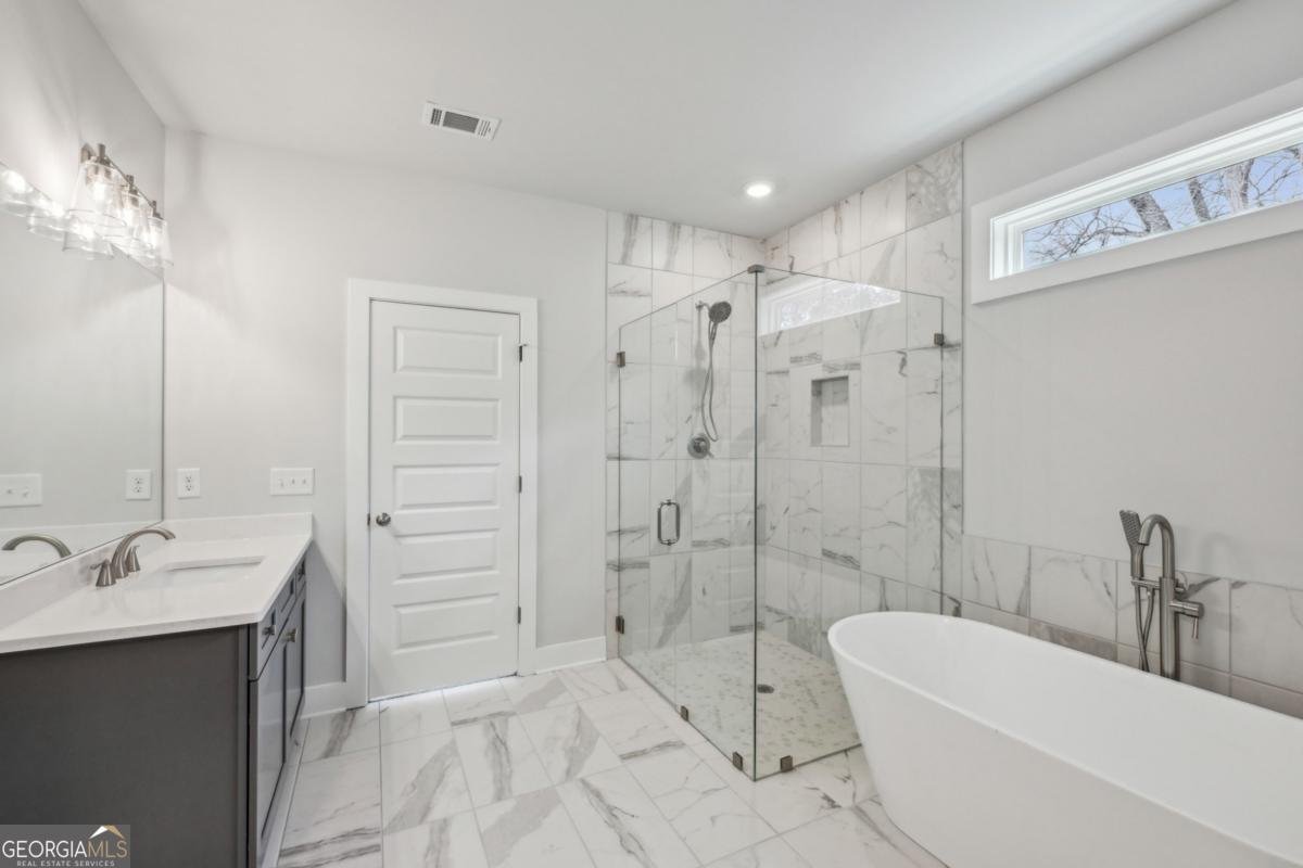 3127 Stonegate Drive Atlanta - 24