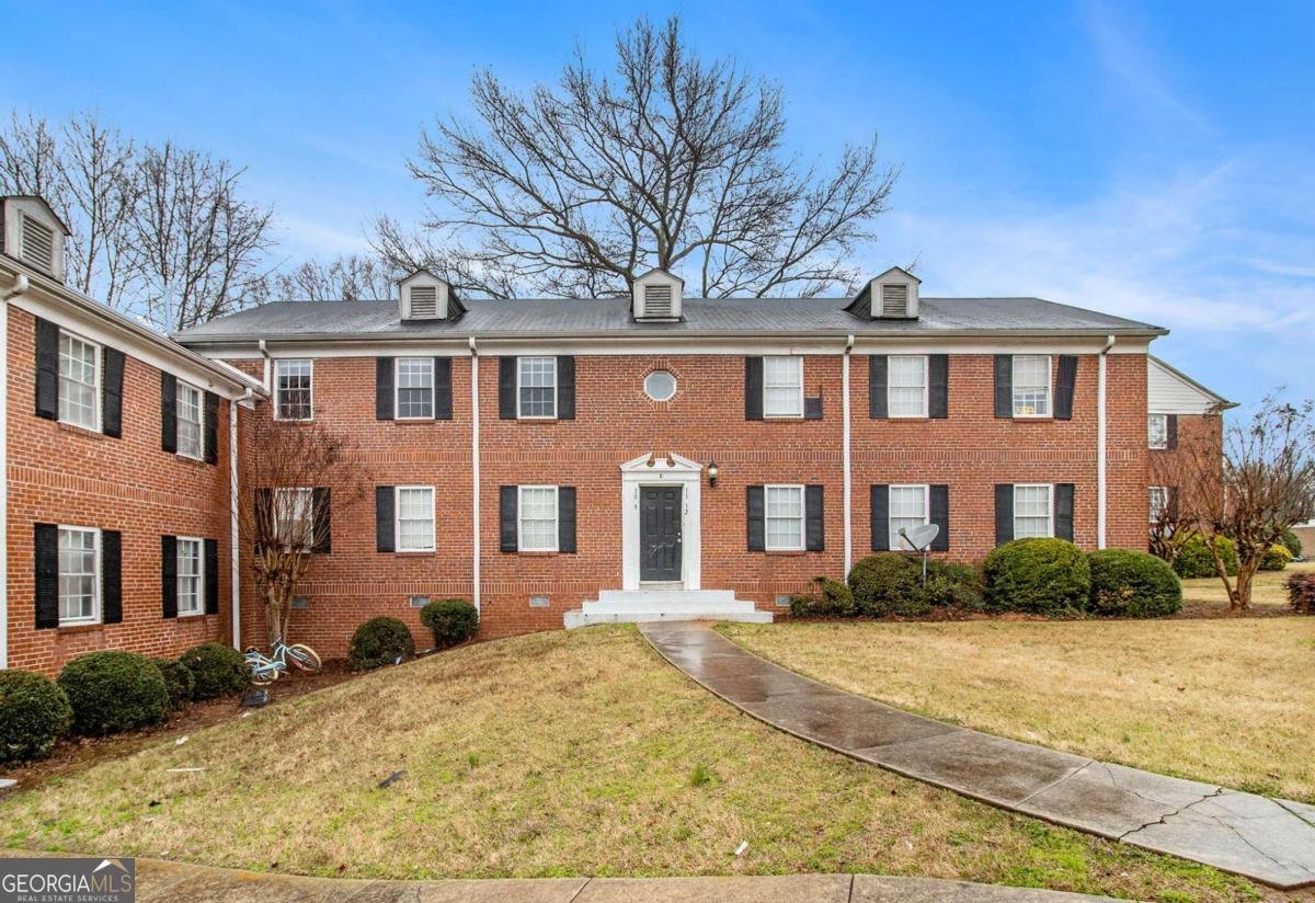 2367 Cascade Road Atlanta - 1