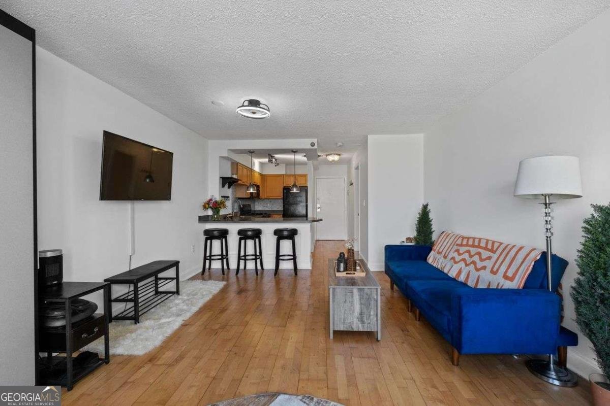 2479 PEACHTREE Road Atlanta - 18