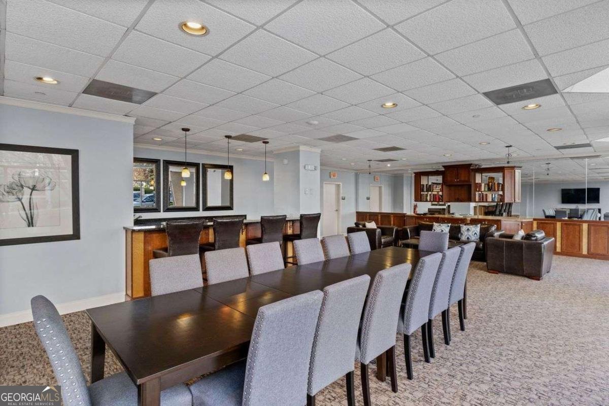 2479 PEACHTREE Road Atlanta - 30