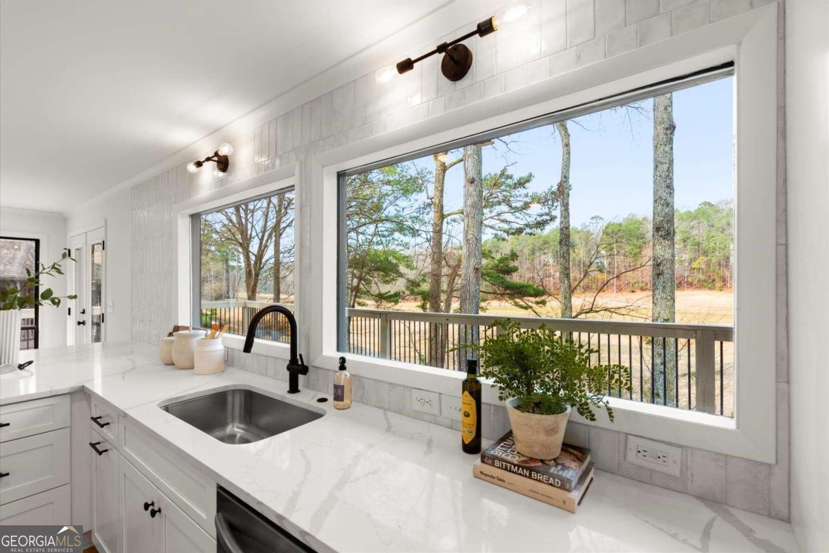 8700 Mount Rushmore Drive Alpharetta - 19