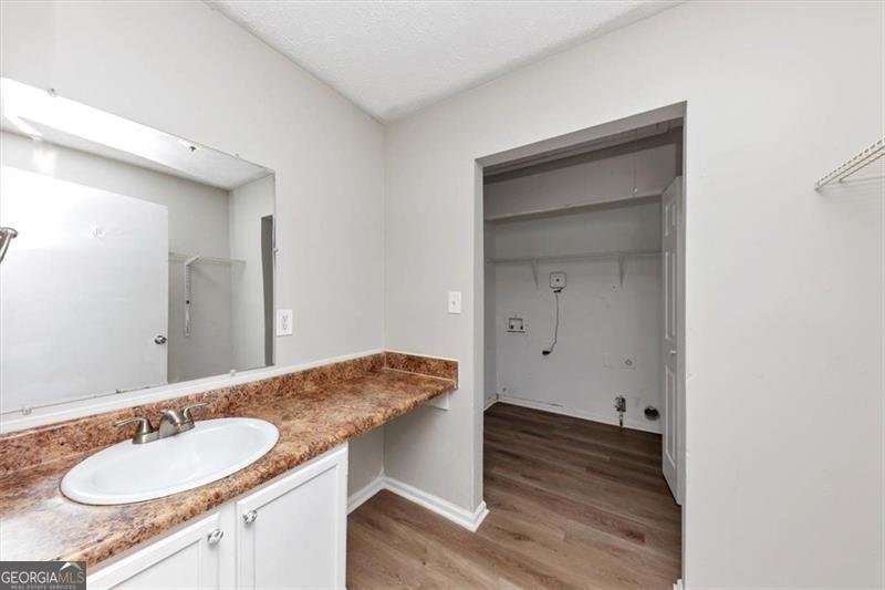 346 HENRY AARON Avenue Atlanta - 18