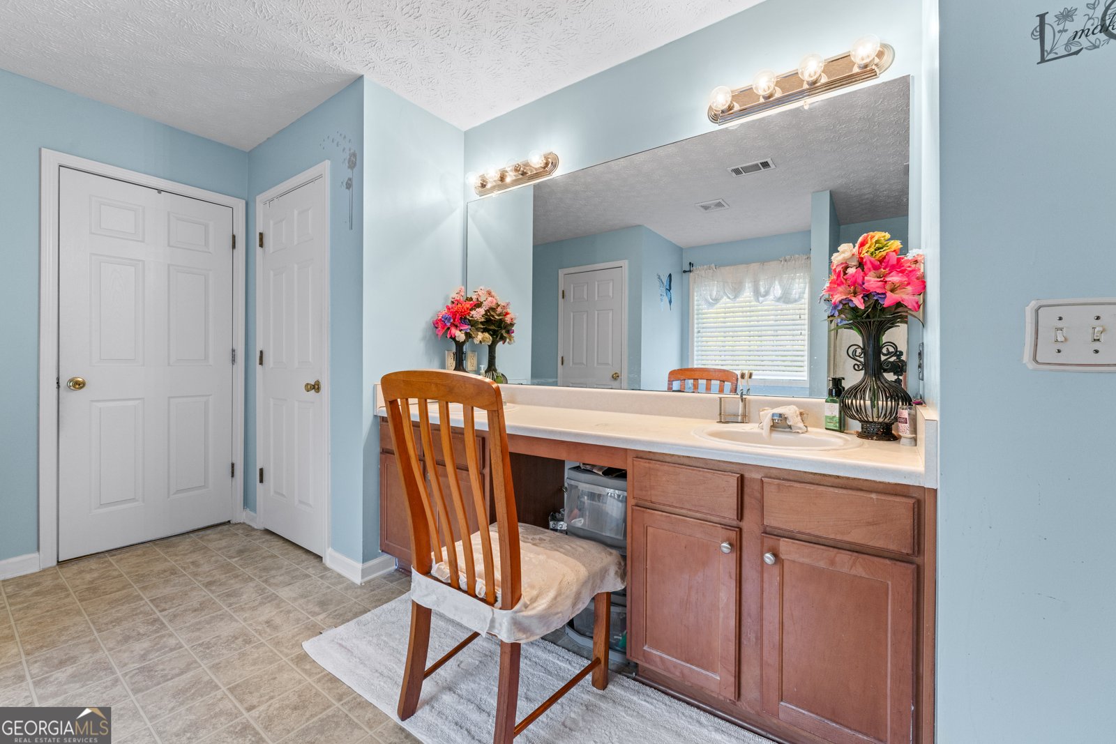 3920 Vine Gate Drive Lithonia - 33
