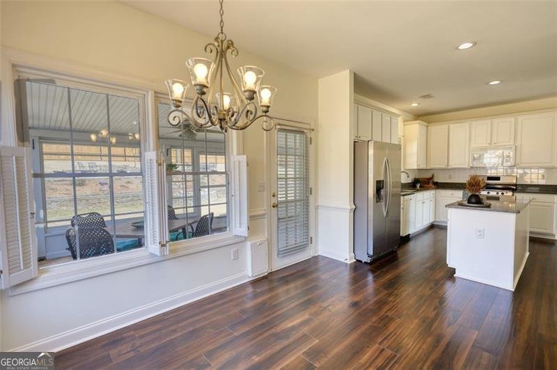 915 Cruce Lake Drive Hoschton - 1