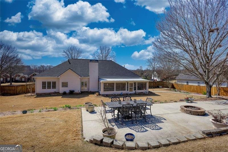 915 Cruce Lake Drive Hoschton - 33