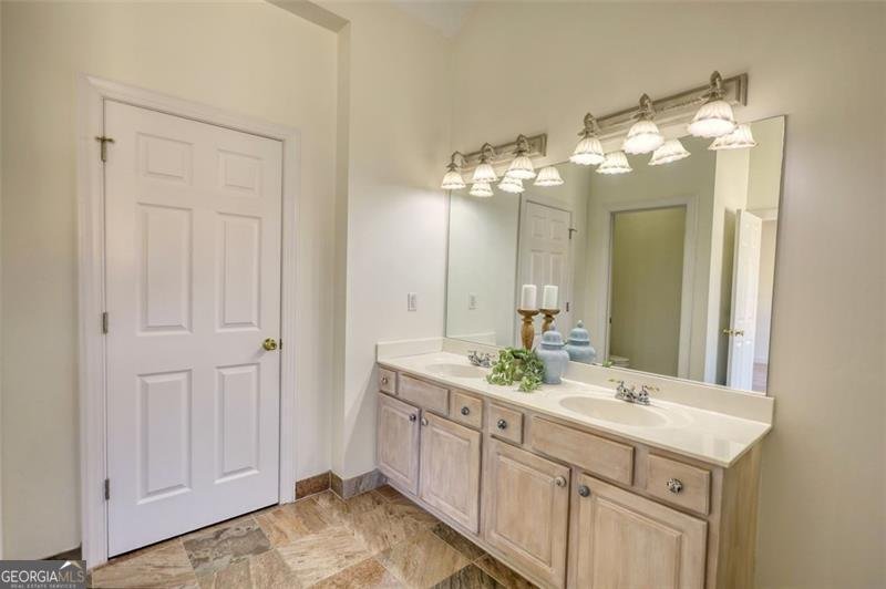 915 Cruce Lake Drive Hoschton - 8