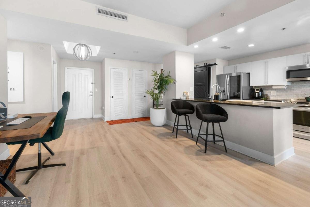 2870 PHARR COURT SOUTH Atlanta - 20