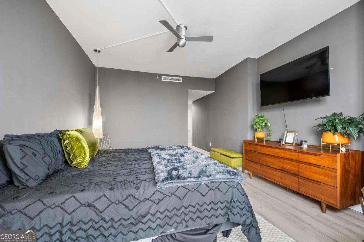 2870 PHARR COURT SOUTH Atlanta - 4