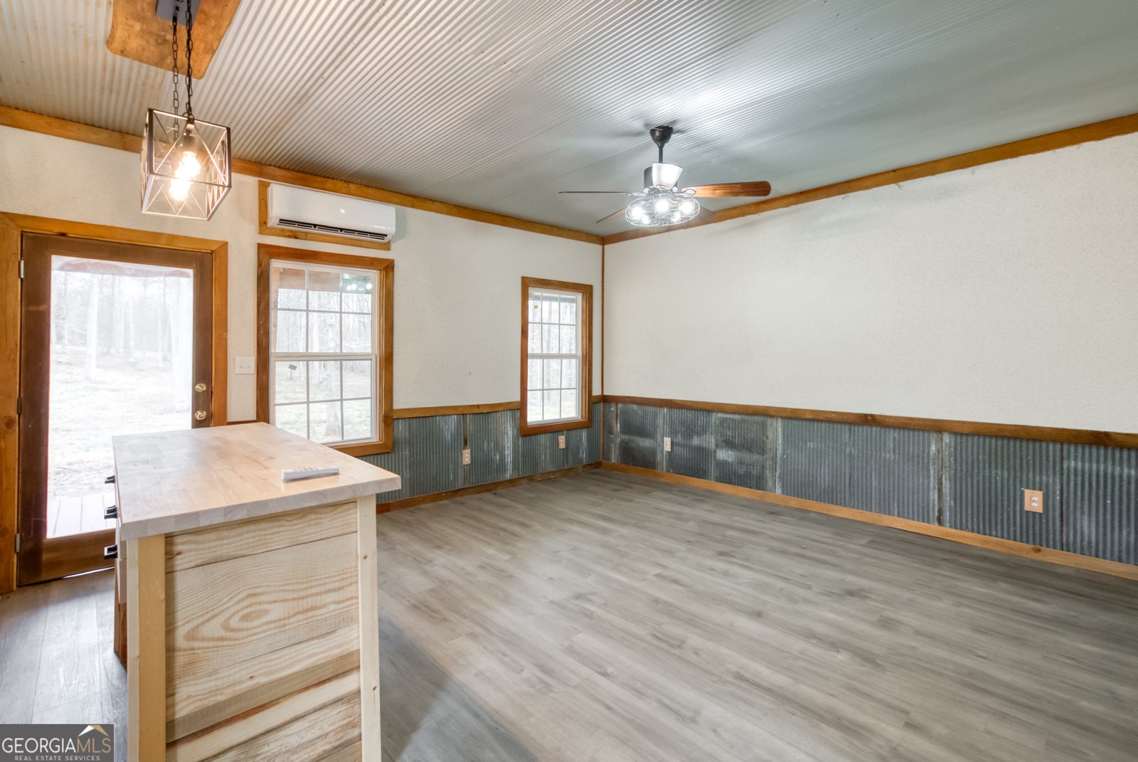 1650 Pierce Dairy Road Madison - 66