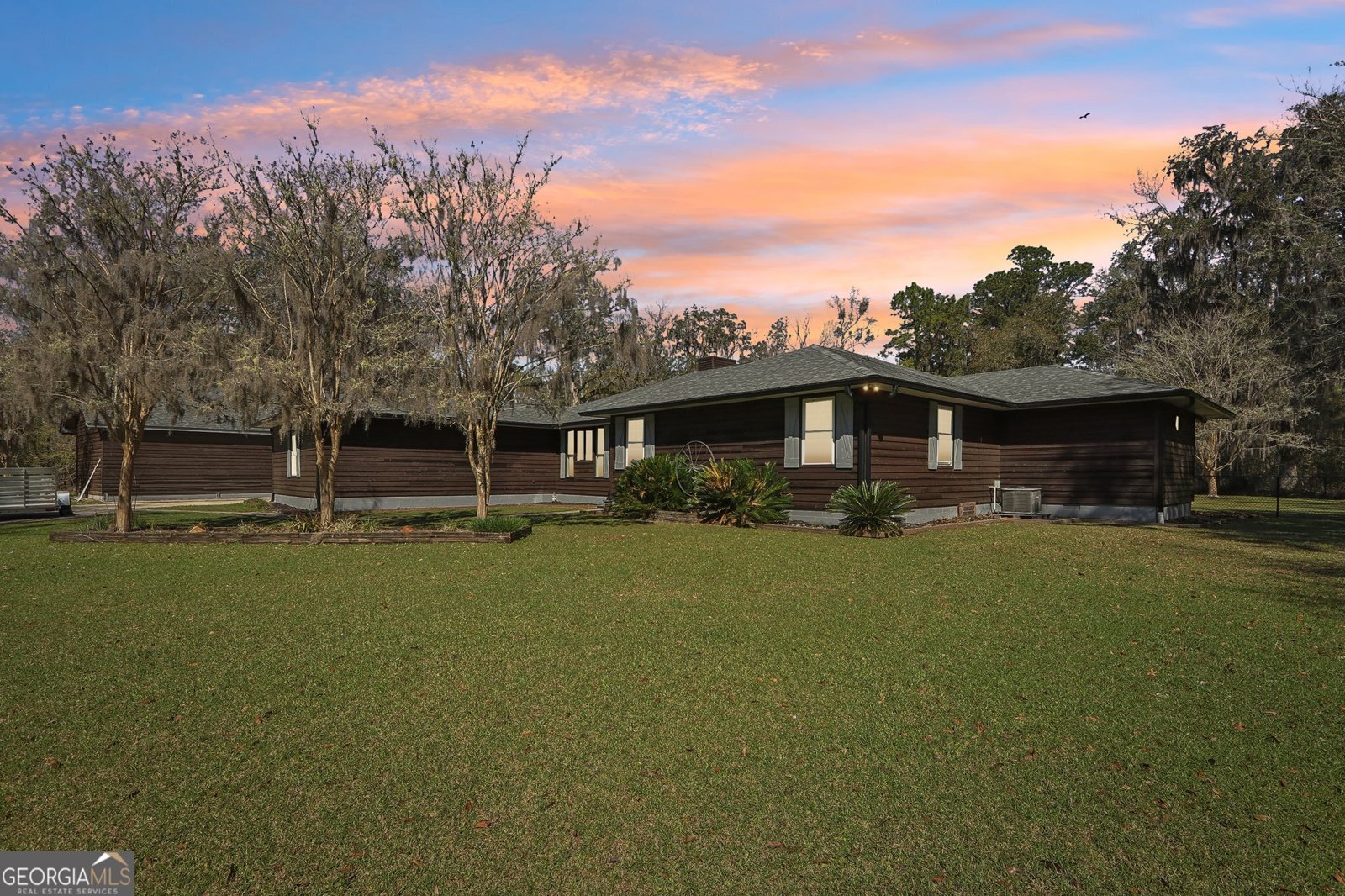 325 White Oak Place Woodbine - 2