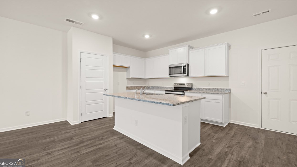 440 Reflection Drive Stockbridge - 12