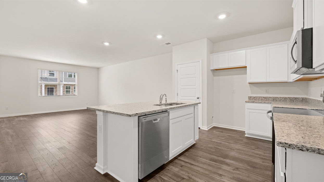 440 Reflection Drive Stockbridge - 9