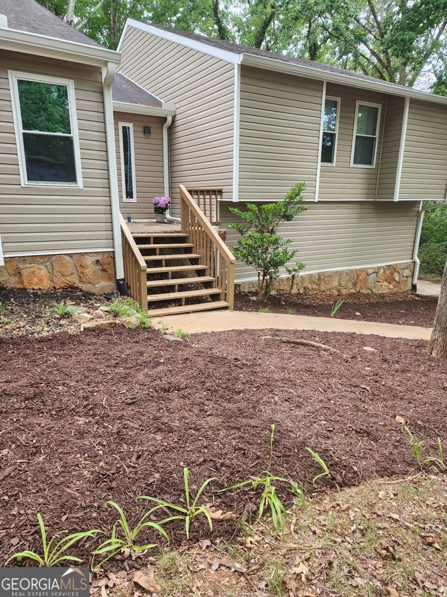 6739 Valley Court Douglasville - 3