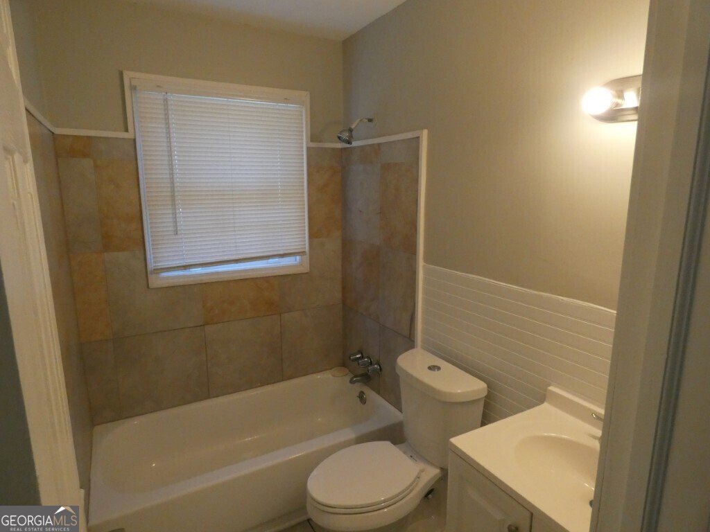 123 OLDENBURG Drive Riverdale - 11
