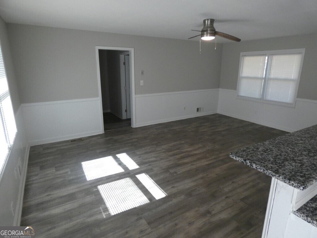 123 OLDENBURG Drive Riverdale - 6