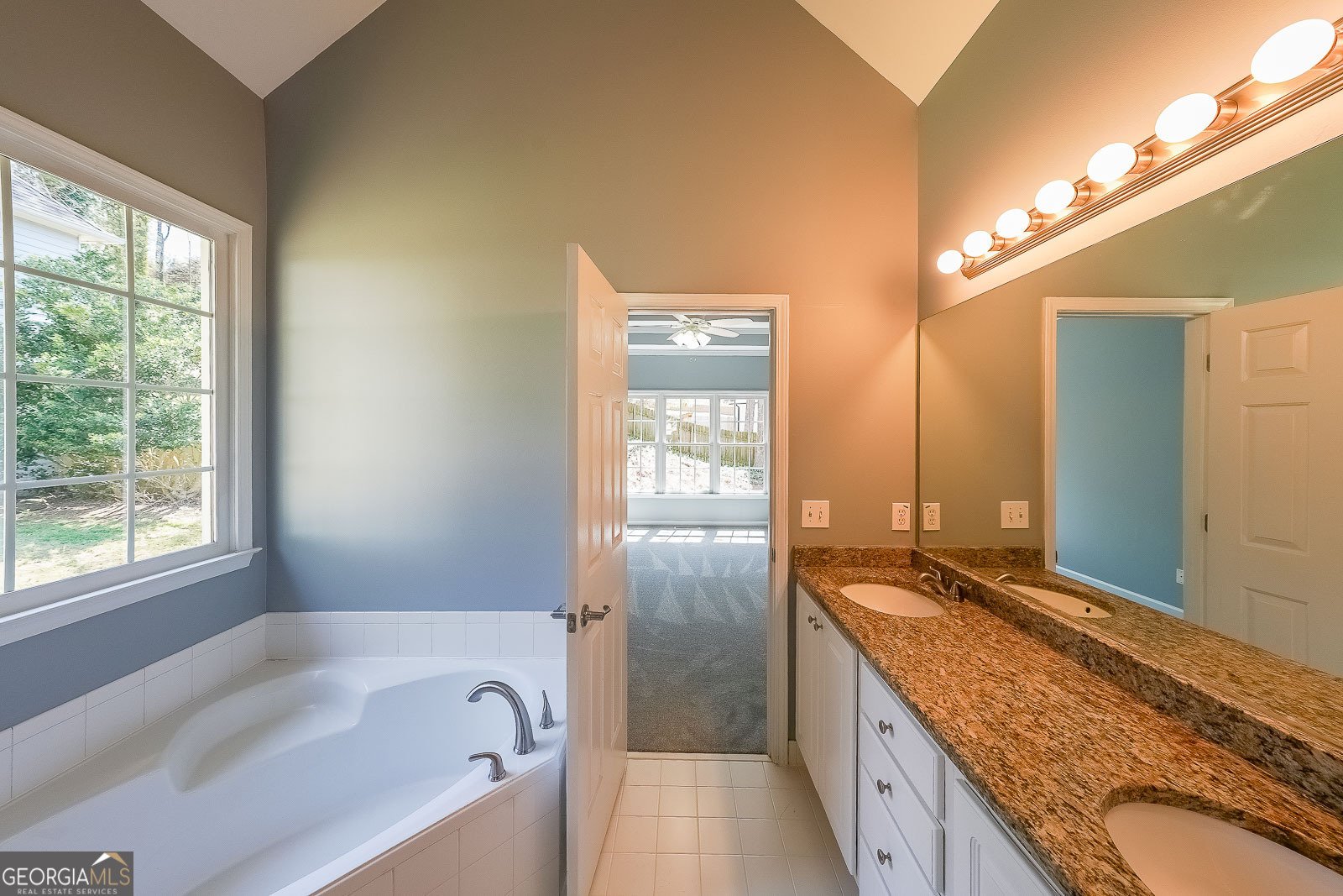 2037 Castlemaine Circle Woodstock - 20
