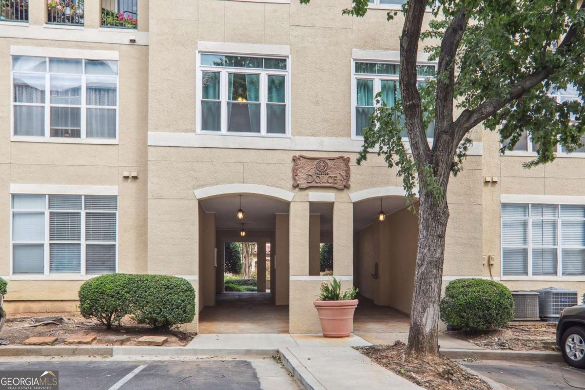 955 Juniper Street Atlanta - 24