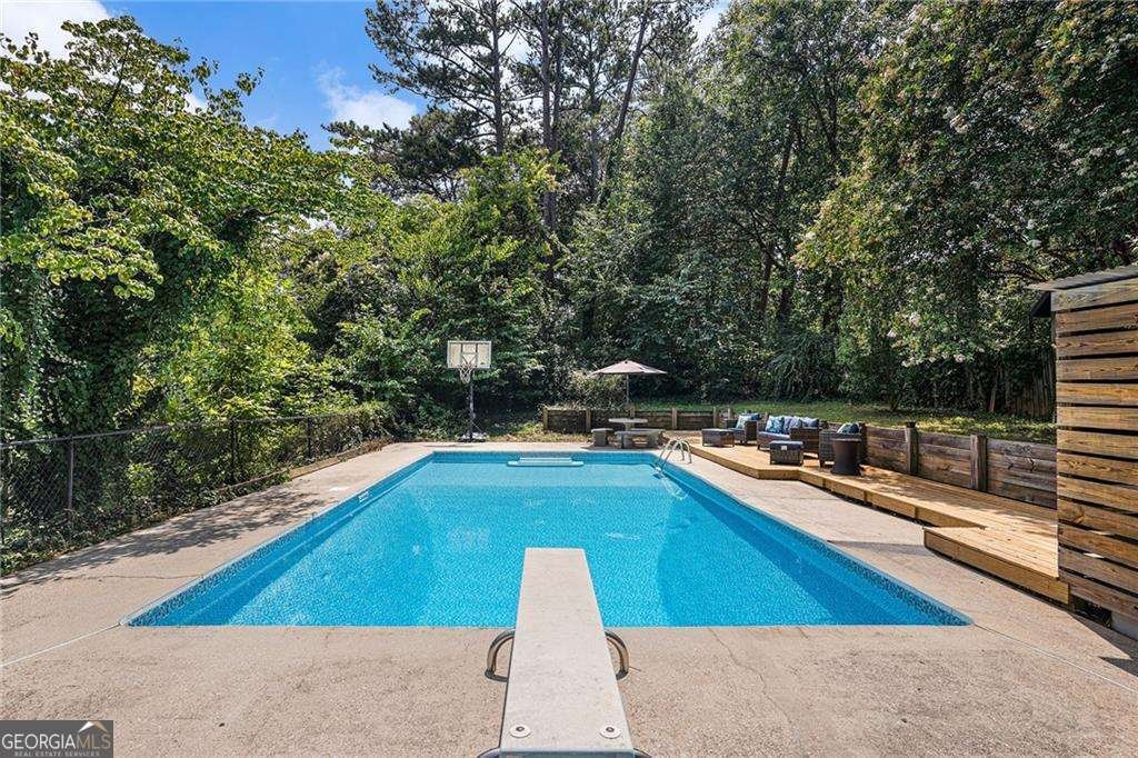 5498 STONEYBROOK Court Mableton - 2