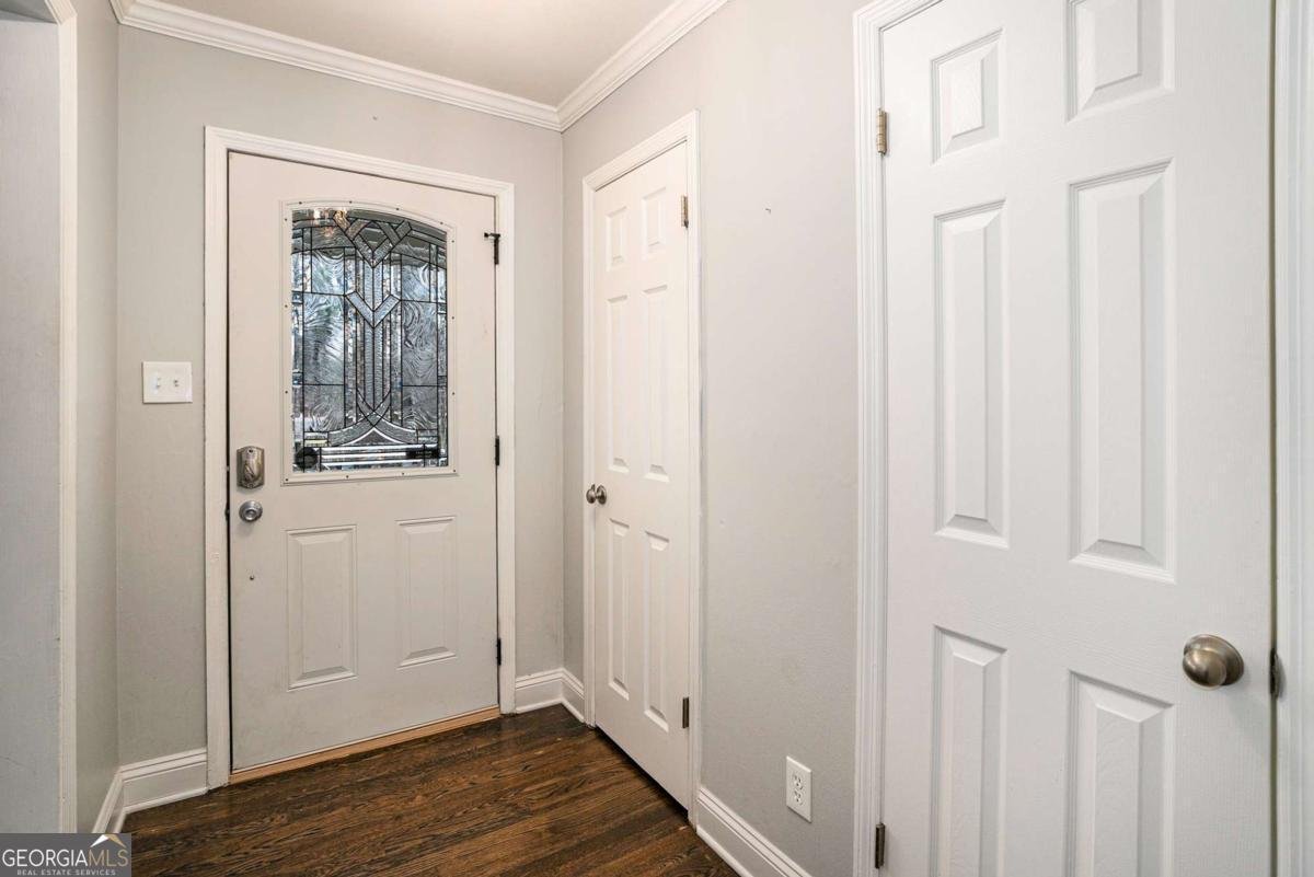 5498 STONEYBROOK Court Mableton - 3