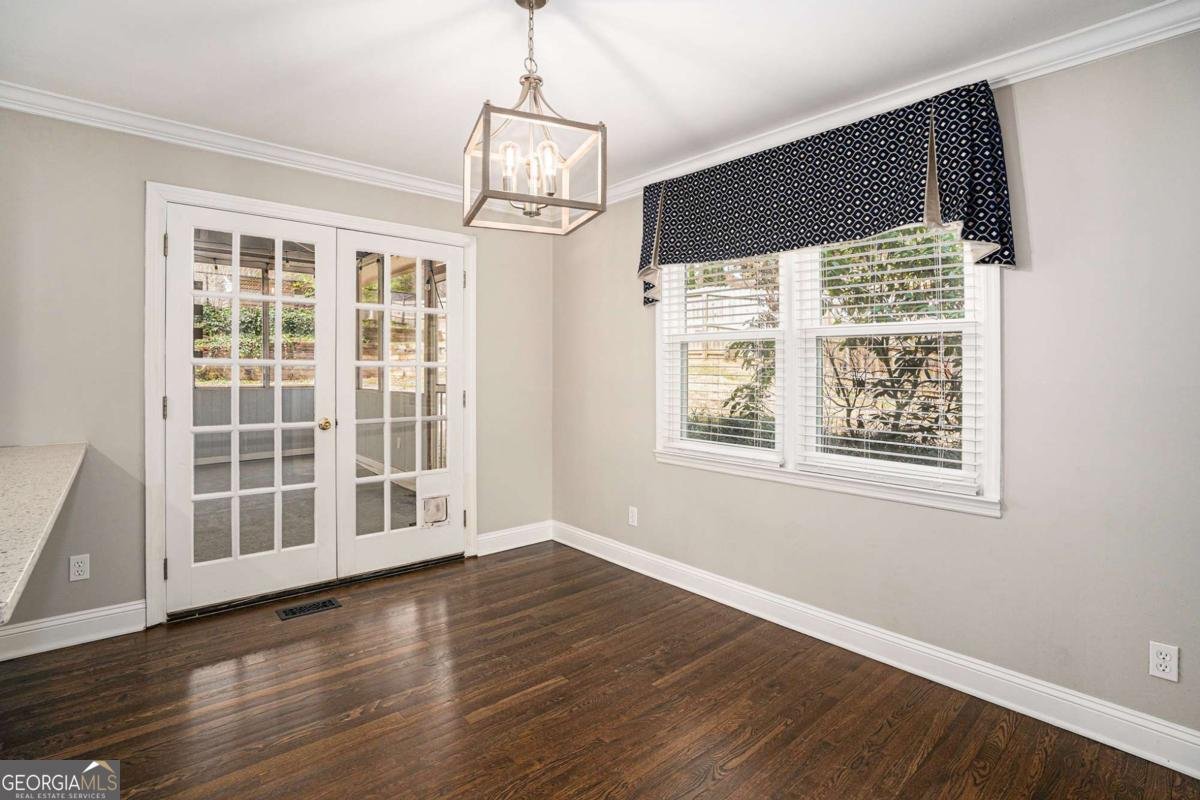 5498 STONEYBROOK Court Mableton - 9