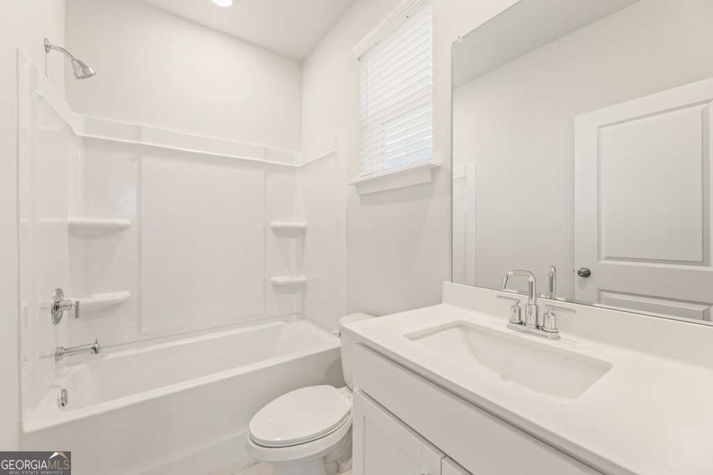 6820 Settingdown Creek Dr. Dawsonville - 25