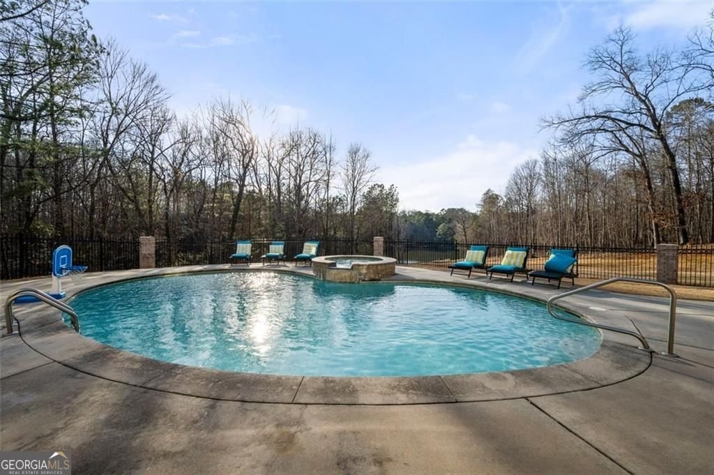 4233 SANDSTONE SHORES Drive Stonecrest - 53
