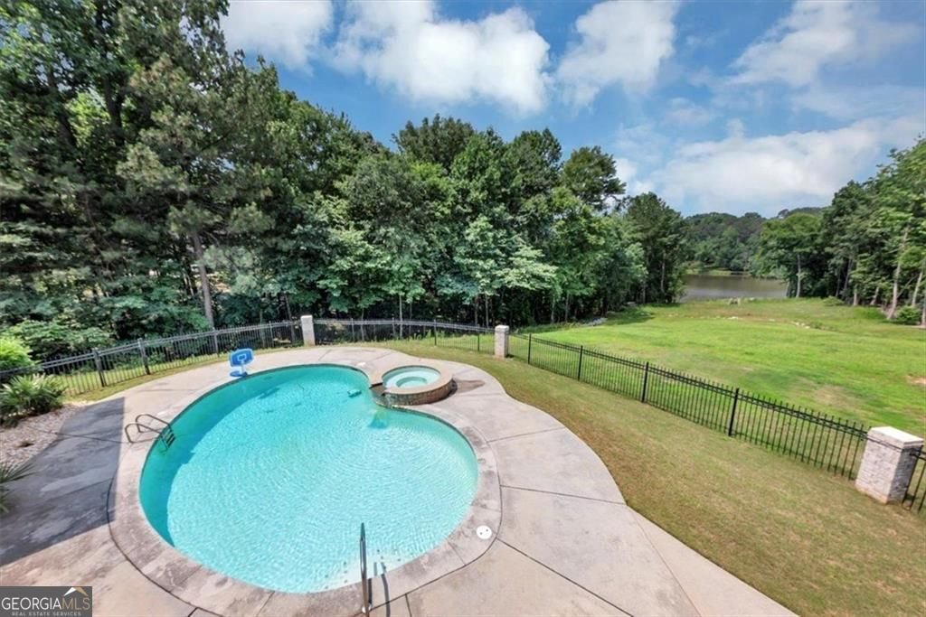 4233 SANDSTONE SHORES Drive Stonecrest - 64