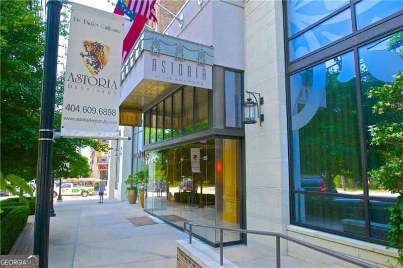 2233 Peachtree Road Atlanta - 51