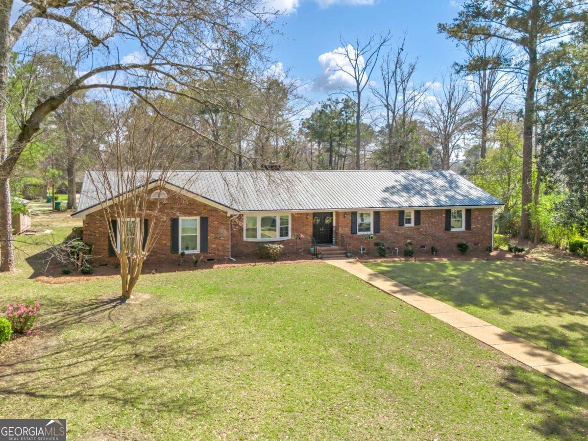 418 Partridge Drive Albany - 1