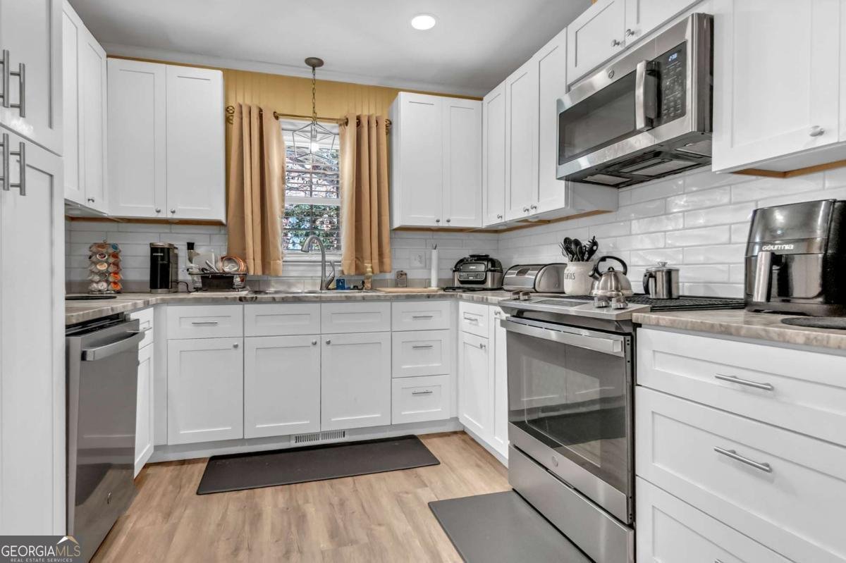 418 Partridge Drive Albany - 8