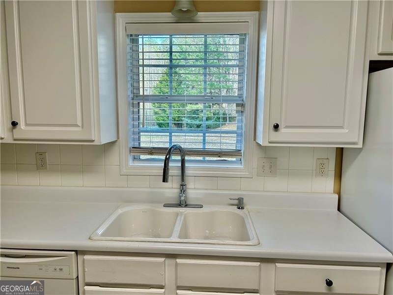 2703 Regal Circle Conyers - 13