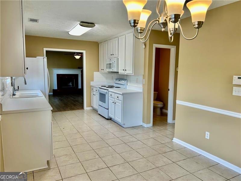 2703 Regal Circle Conyers - 15