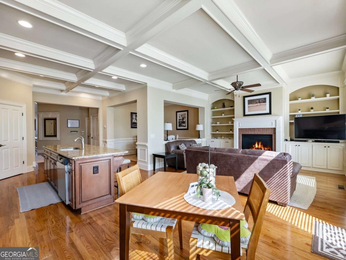 6947 FELLOWSHIP Lane Flowery Branch - 53