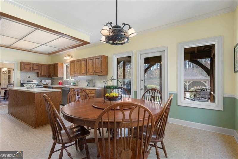 15905 Westbrook Road Milton - 17
