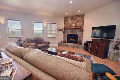 128 Oak Lane Hayesville - 27