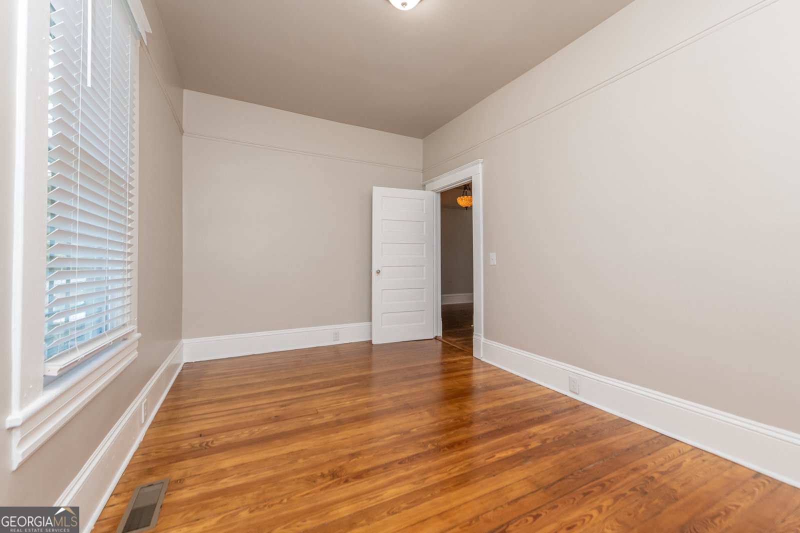 1147 Burton Avenue Macon - 27