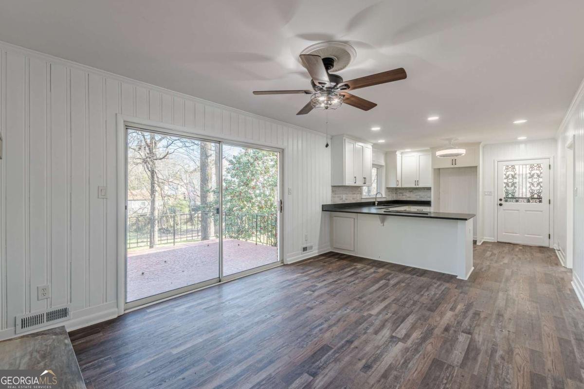 407 North Avenue Hapeville - 14