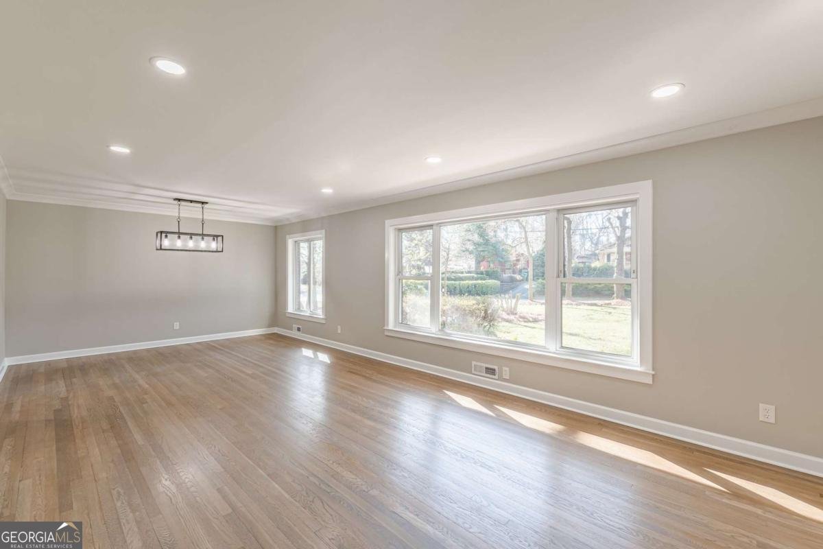 407 North Avenue Hapeville - 25